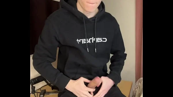 Carrying Heavy Bags Made My Arms Tired But My Dick Is Ready