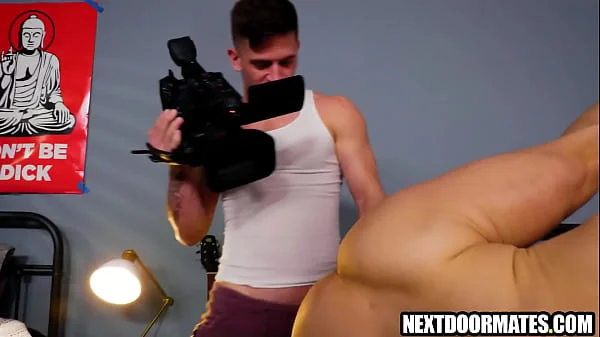 Flexible jock fucked without condom