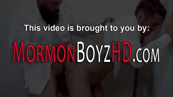 Uniformed elder king